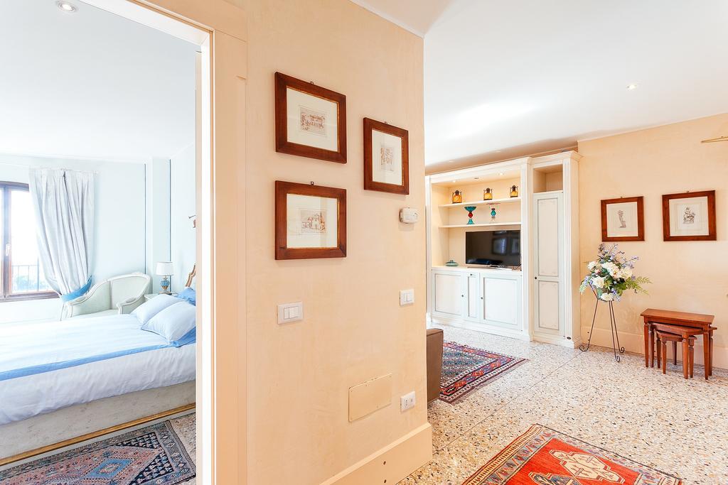 Deluxe Apartments Lagoon View Венеция Экстерьер фото
