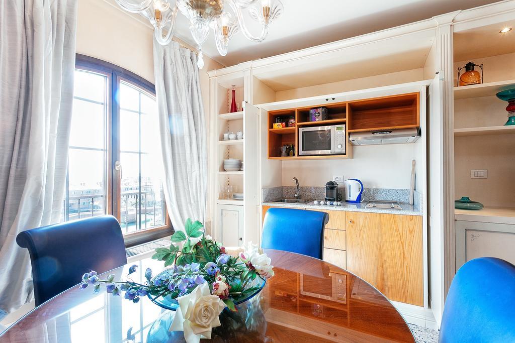 Deluxe Apartments Lagoon View Венеция Экстерьер фото